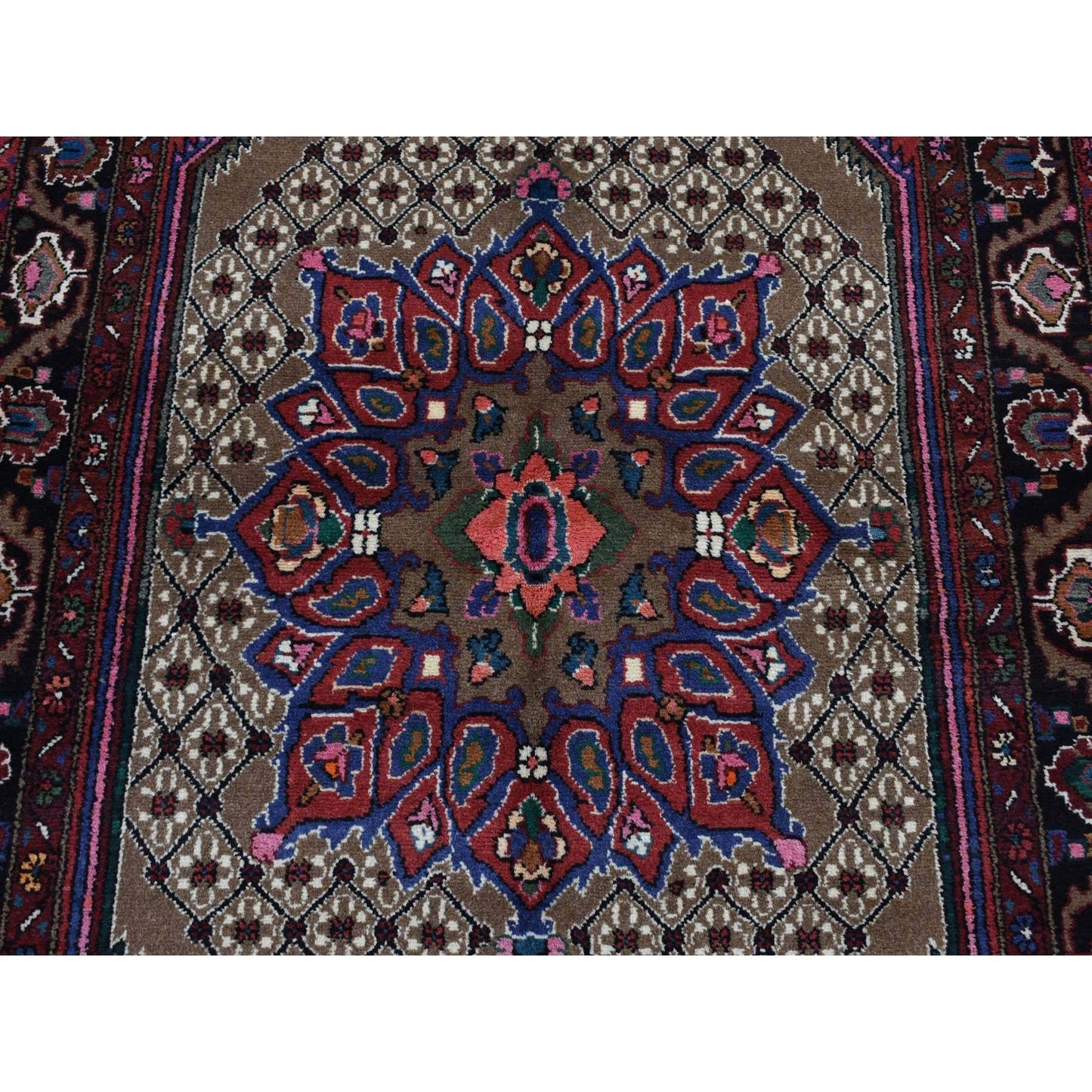 4'1"X6'9" Taupe Gray New Zoroastrian Serrib Hand Knotted 100% Wool Rug
