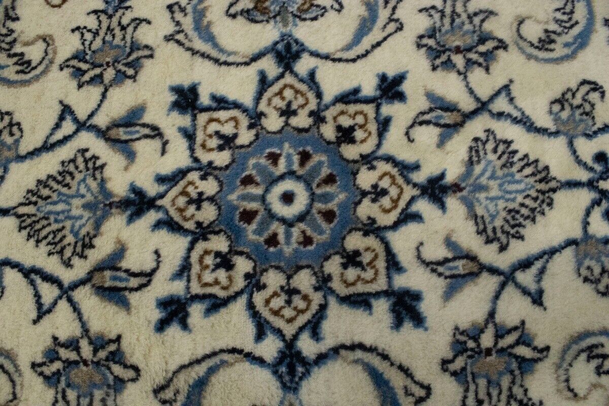 Small Cream Nain Oriental Rug Handmade Plush