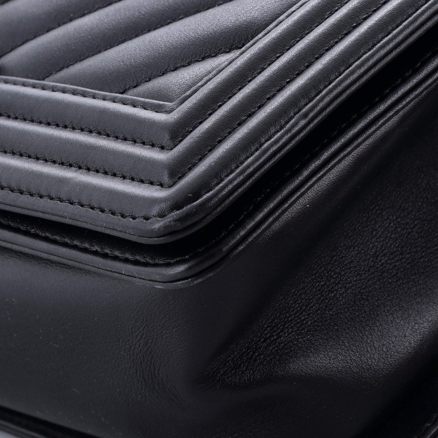 Chanel Boy Flap Bag Chevron Lambskin Old Medium