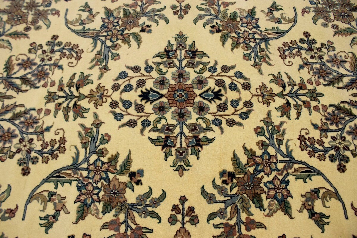 Classic Beige Floral Design Hand-Knotted Oriental