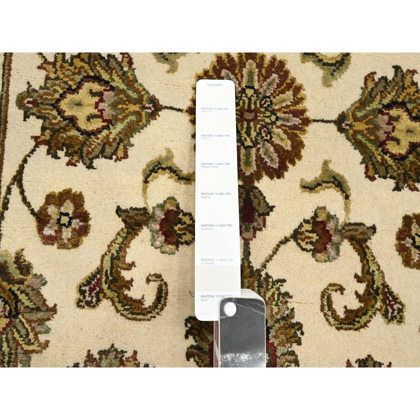 2'7"X8'3" White Rajasthan Leaf Design Hand Knotted Wool & Silk Runner Rug