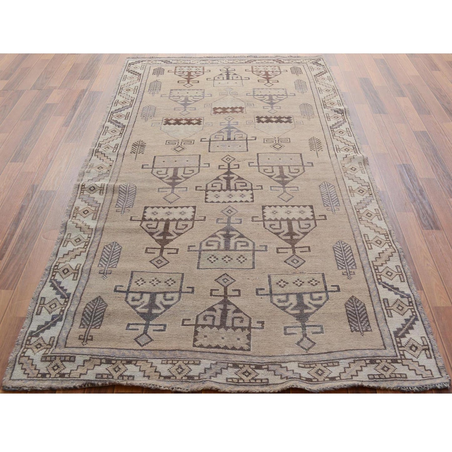 4'9"X9' Natural Colors Gallery Size Farsian Sheeraz Hand Knotted Rug