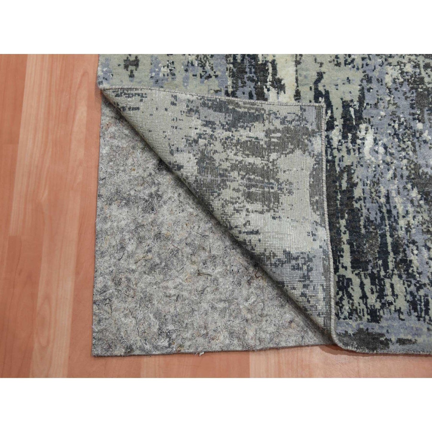 2'6"X8'3" Gray Abstract Design Wool And Silk Hand Knotted Runner Rug