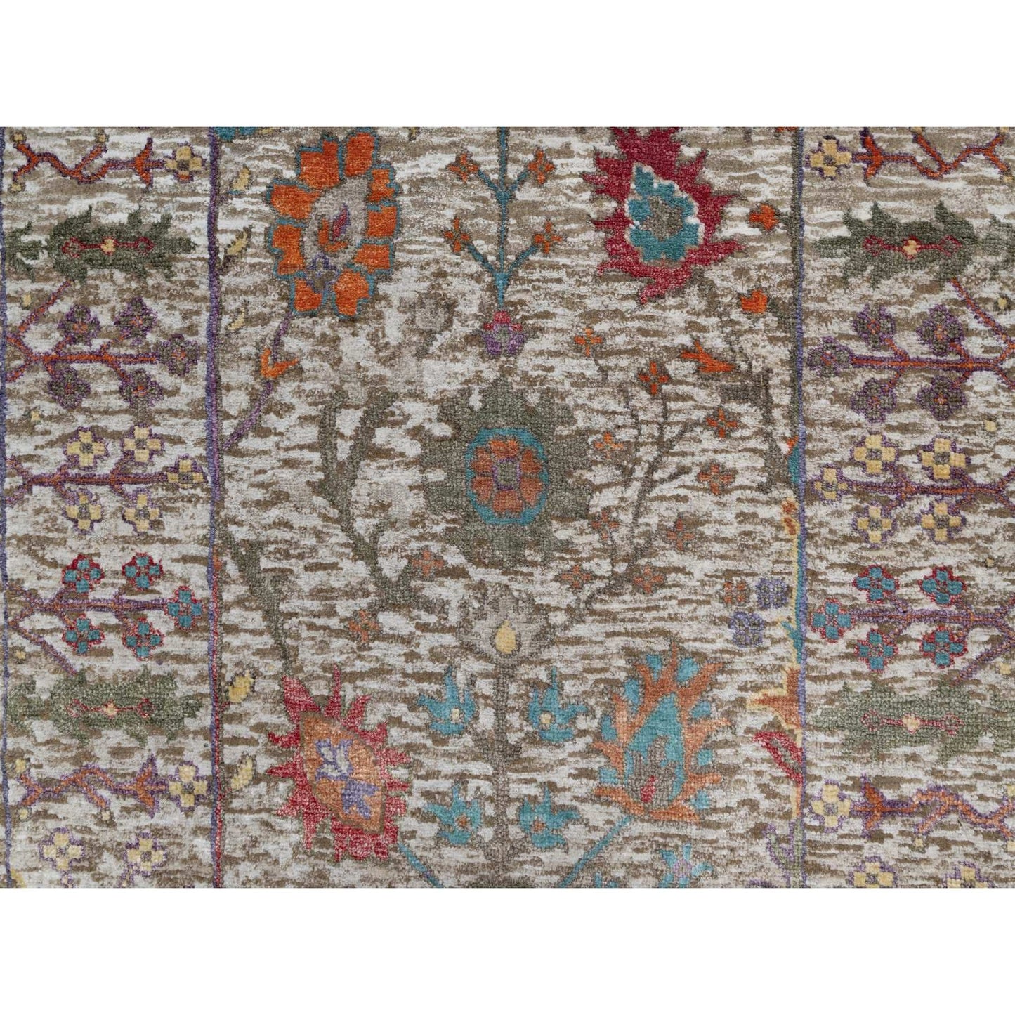 2'8"X16'2" White Vase Design Silk & Textured Wool Hand Knotted Runner Rug
