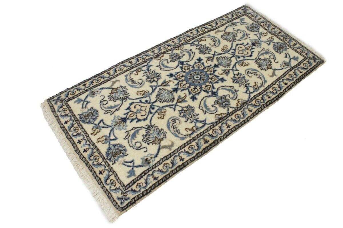 Handmade Nain Oriental Rug Small Wool Carpet