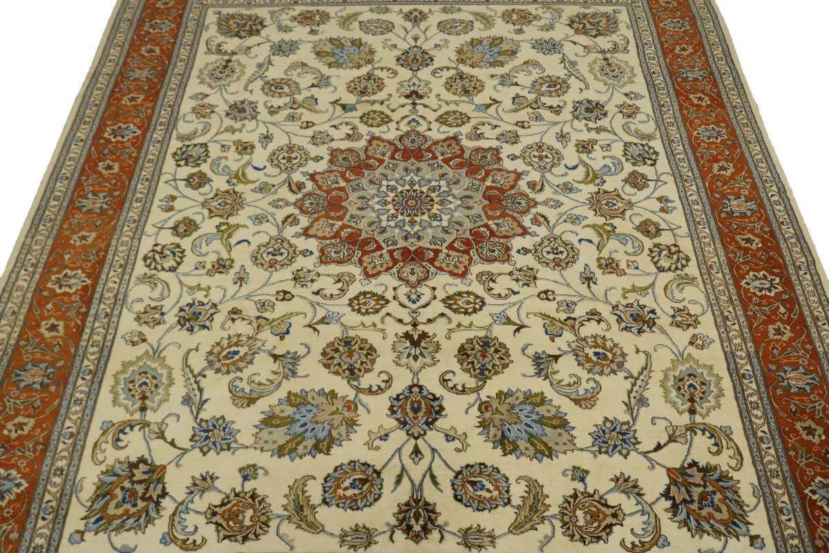 Rare Vintage Oriental Rug Classic Floral