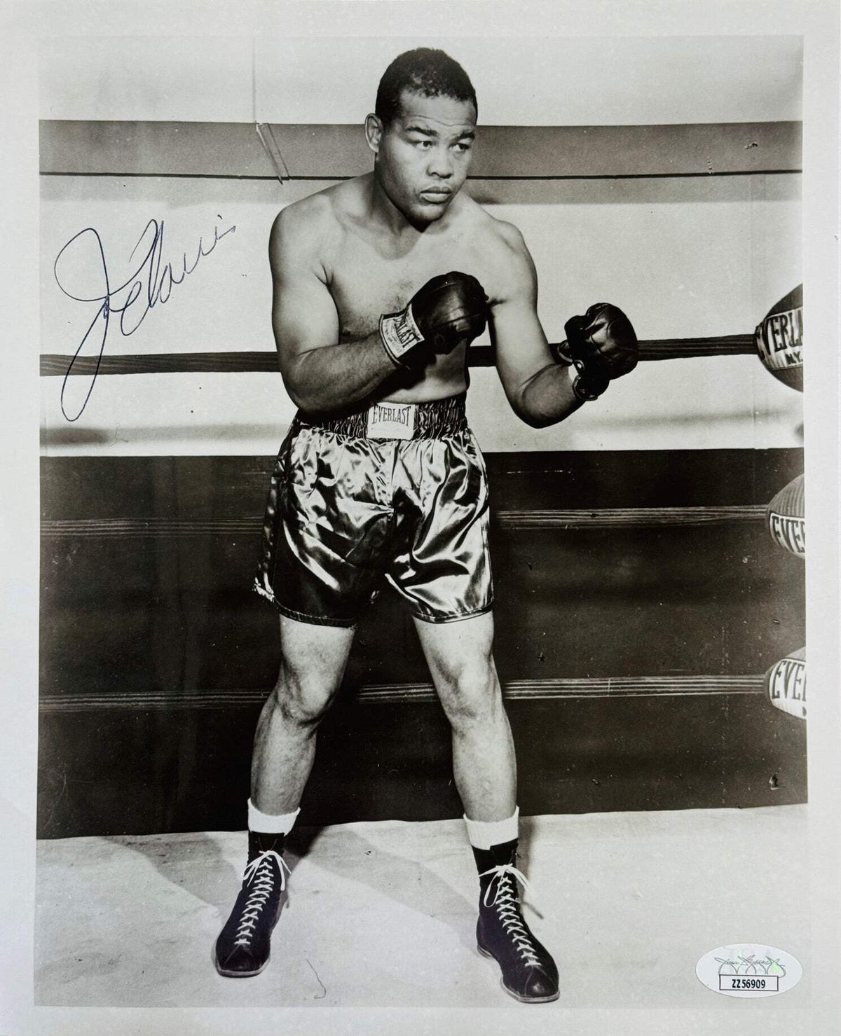 Joe Louis Autographed 8x10 Boxing Photo (JSA)