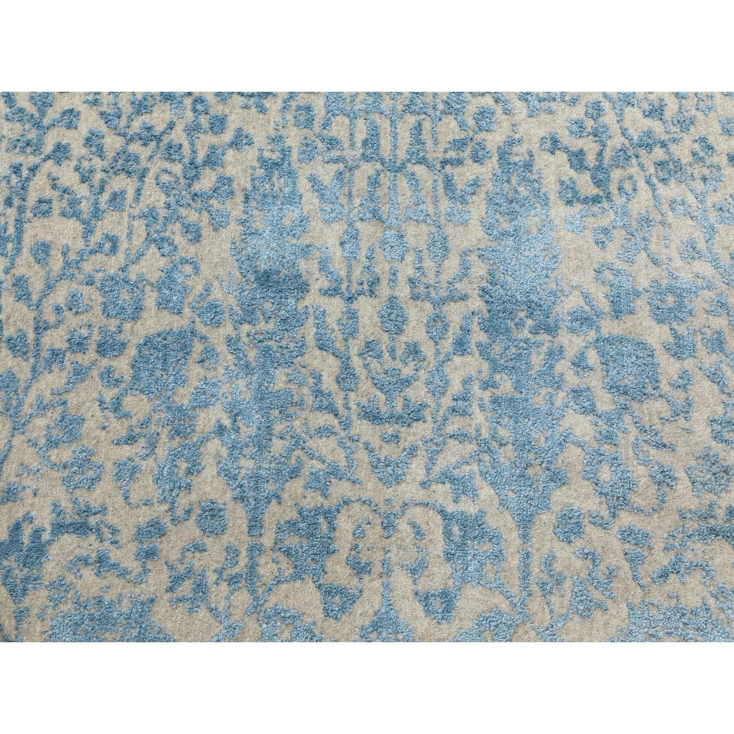 9'10"X9'10" Ivory Jacquard Handloomed Broken Cypress Treedesign Rug