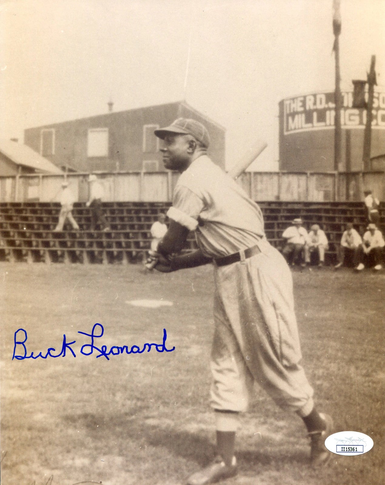 Buck Leonard Autographed 8X10 Photo (Jsa)