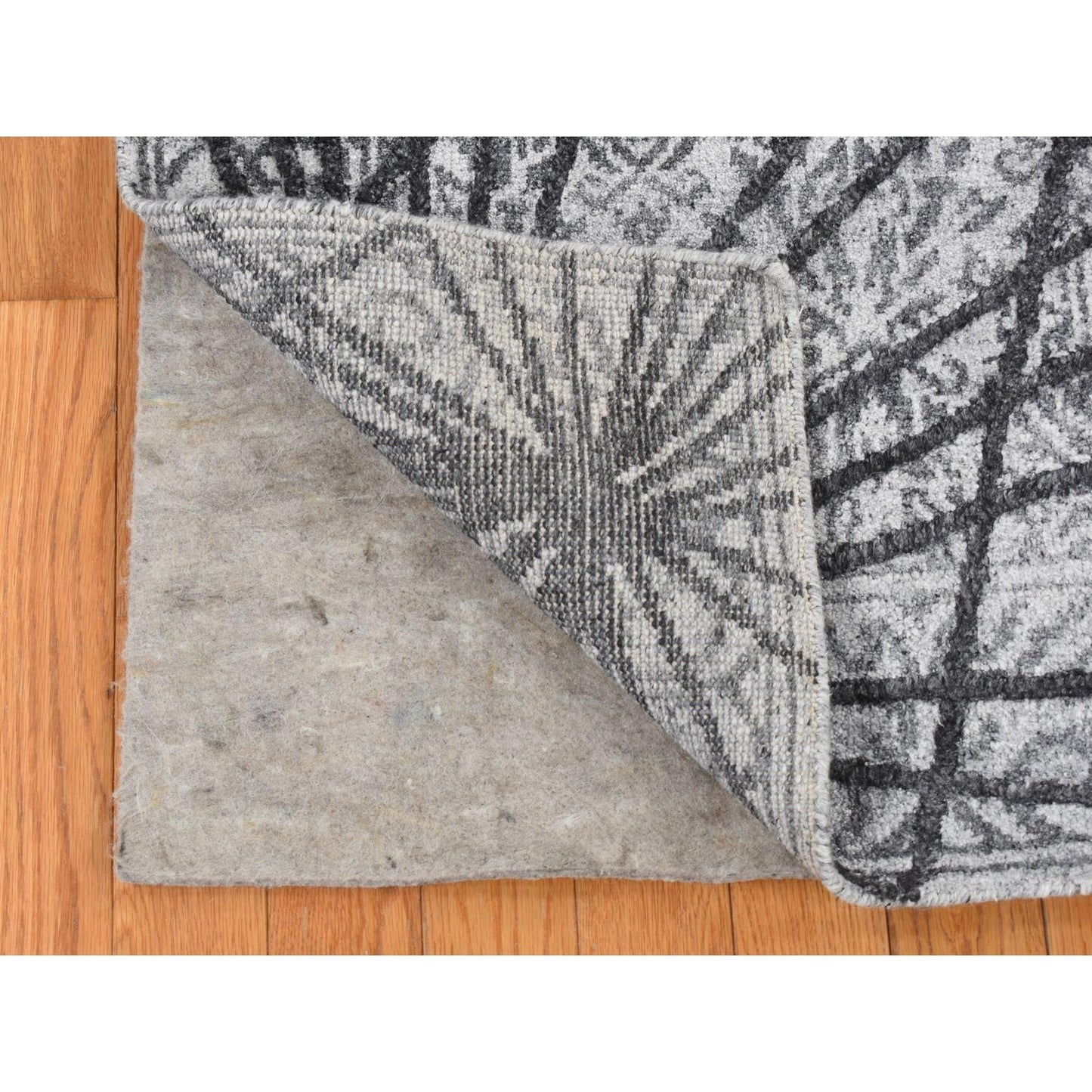 5'6"X7'9" Gainsboro Gray Spider Web Design Wool And Silk Hand Knotted Rug