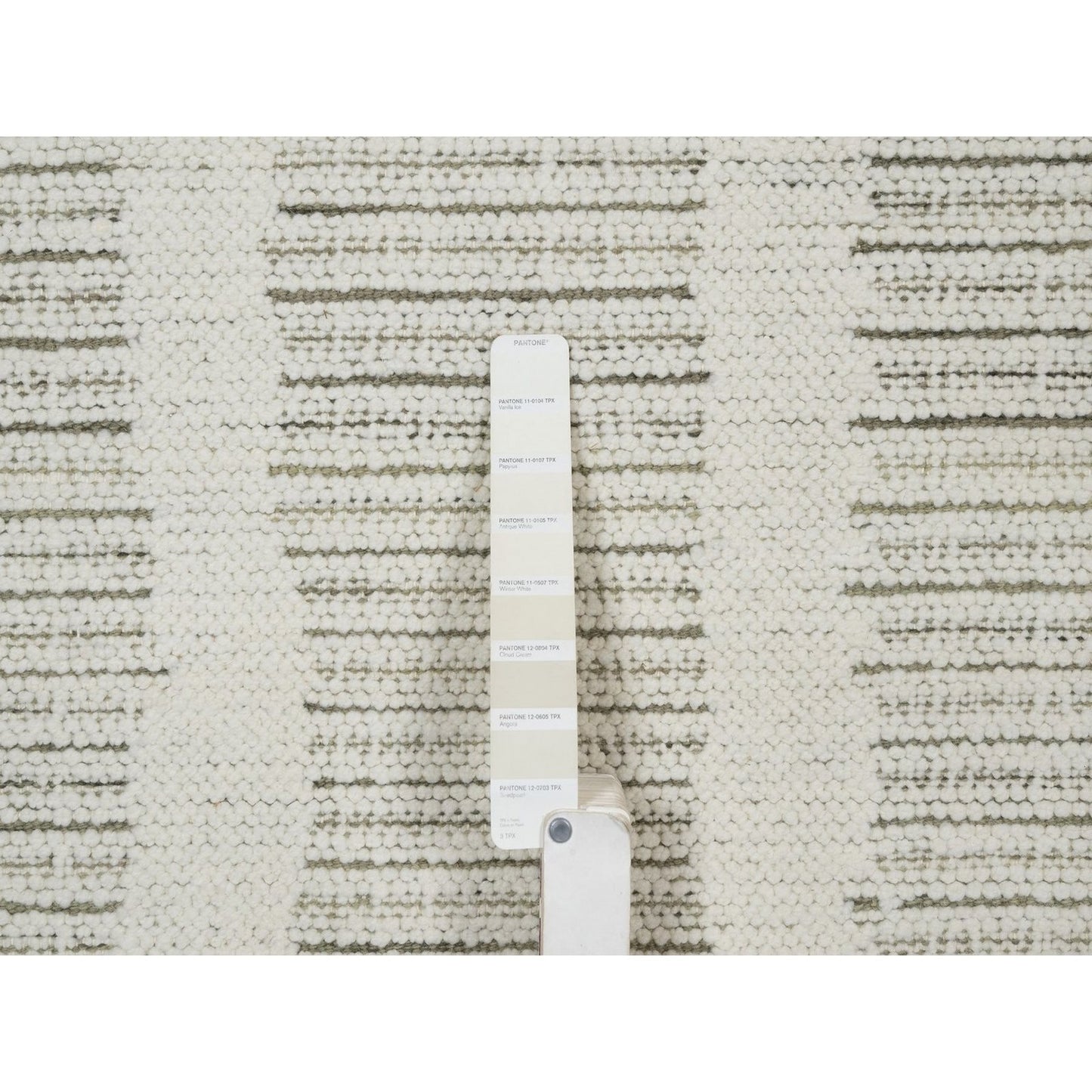 5'9"X5'9" Ivory Hand Woven Round Rug Flat Weave With Pile Natural Wool