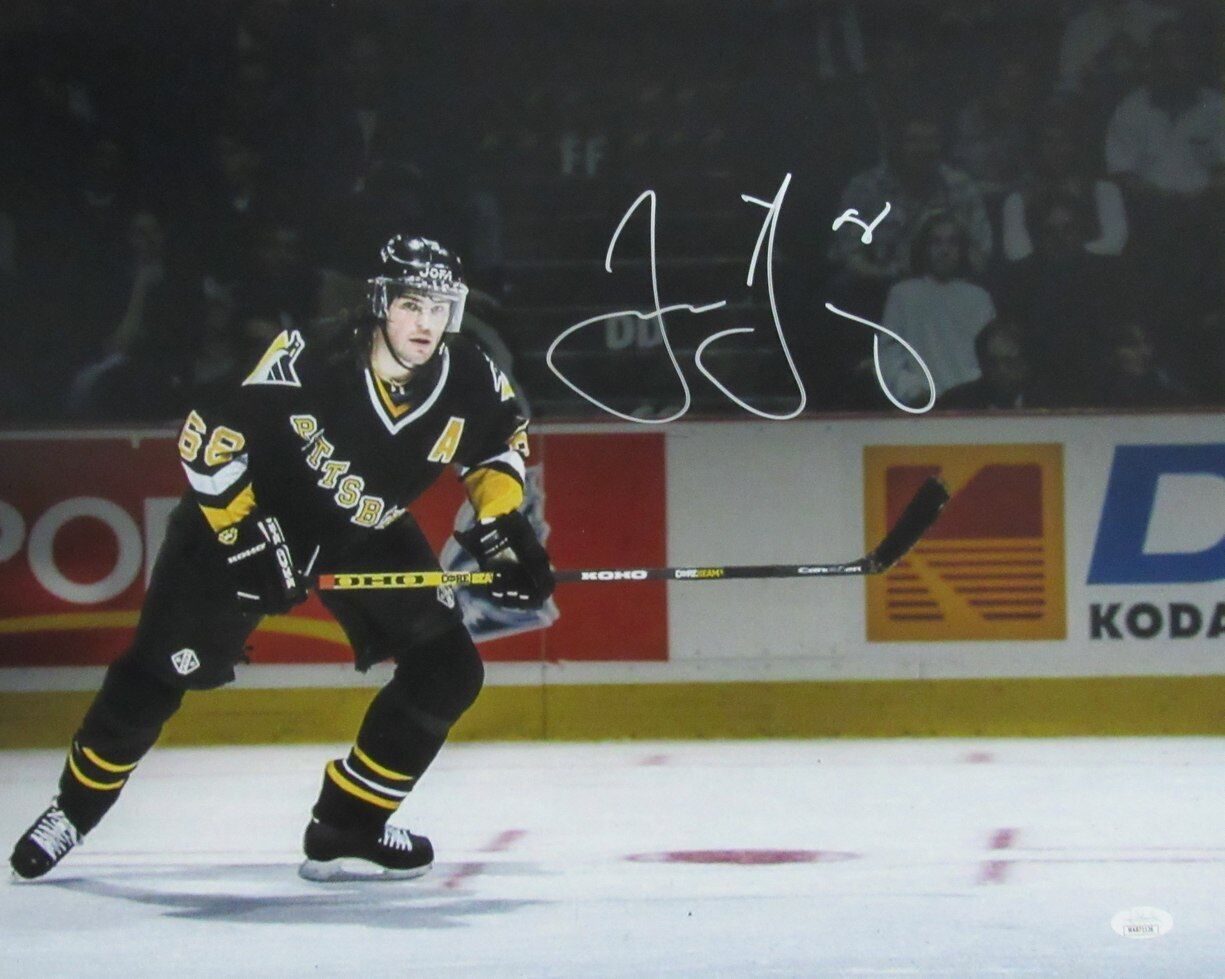 Jaromir Jagr Autographed 16X20 Photo Pittsburgh