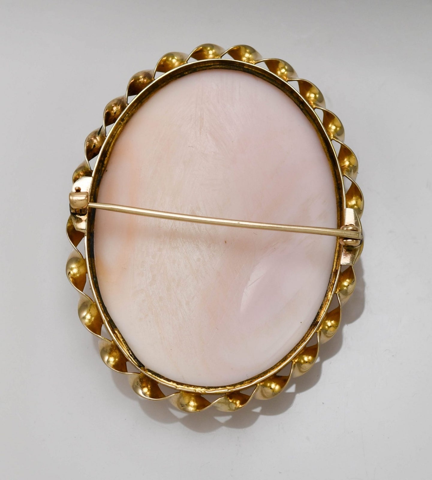 12K Yellow Gold Bezel. Large Antique Carved Cameo