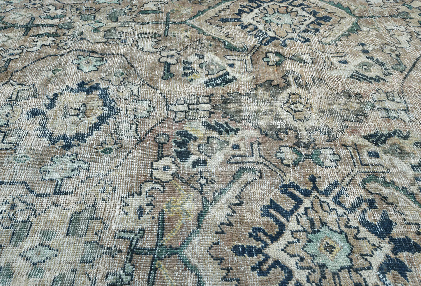 Antique Hand-Knotted Oriental Rug 7X10 Ft Floral