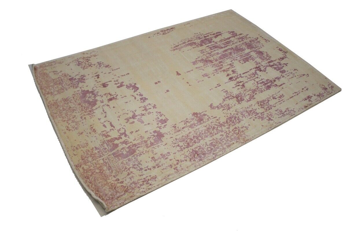 Cream 4X6 Hand-Loomed Distressed Floral Rug
