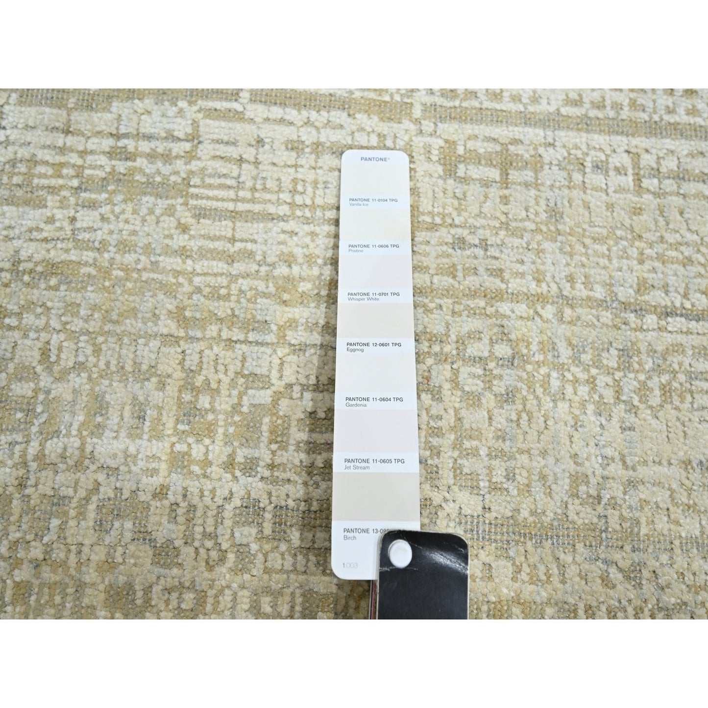 9'X12'4" Ivory Gradation Design Textured Wool & Silk Hand Knotted Rug