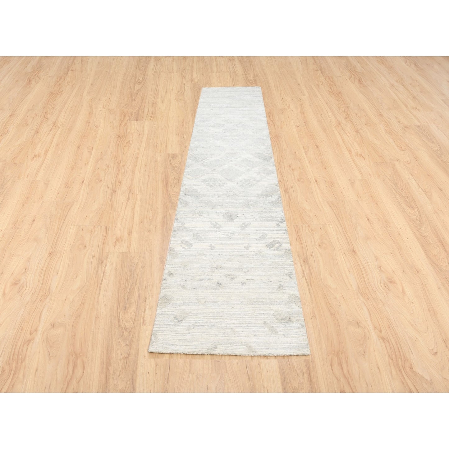 2'7"X12' Hand Spun Undyed Natural Wool Modern Ivory Runner Rug