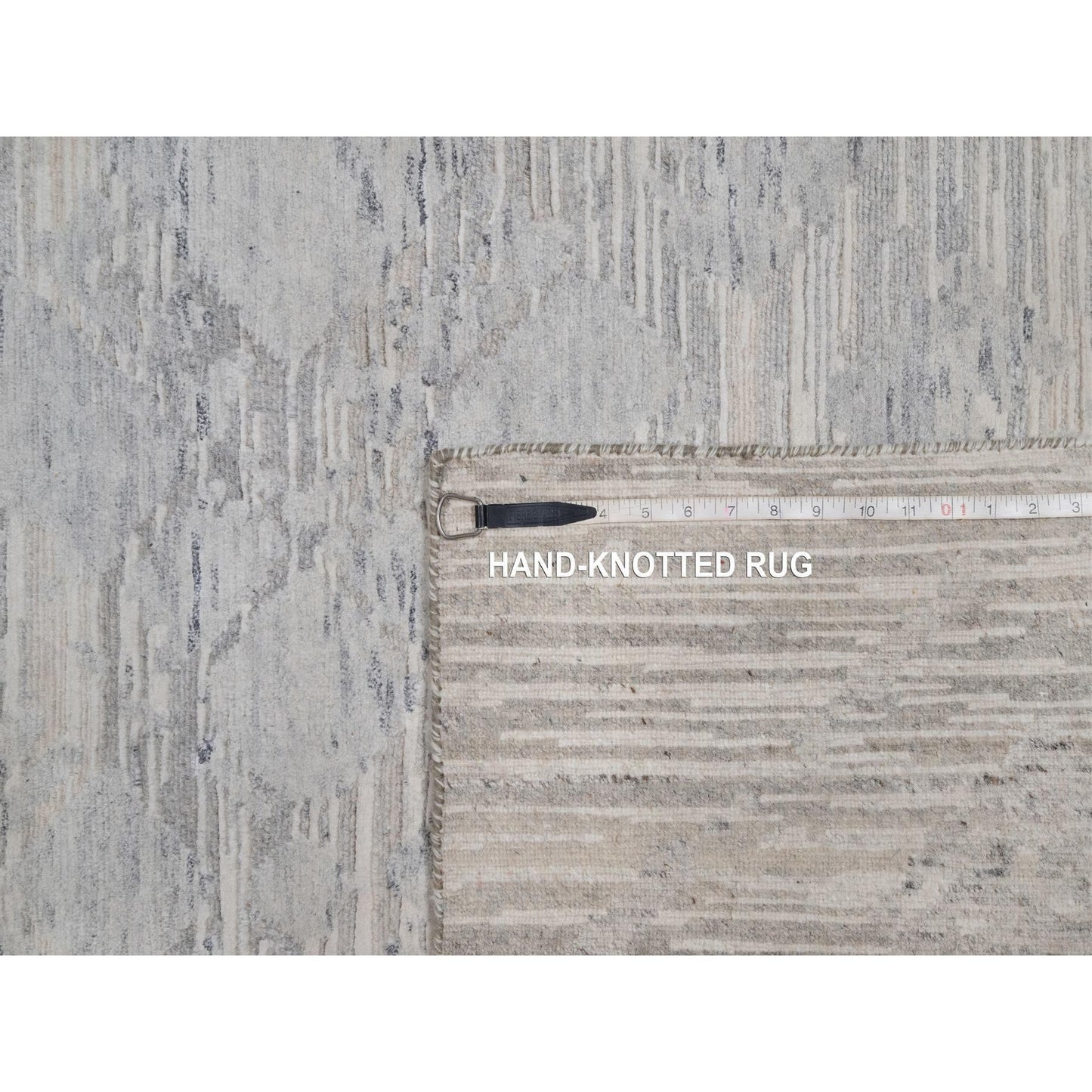 3'X5'3" Light Gray Hand Knotted Modern Design Undyed Natural Wool Rug