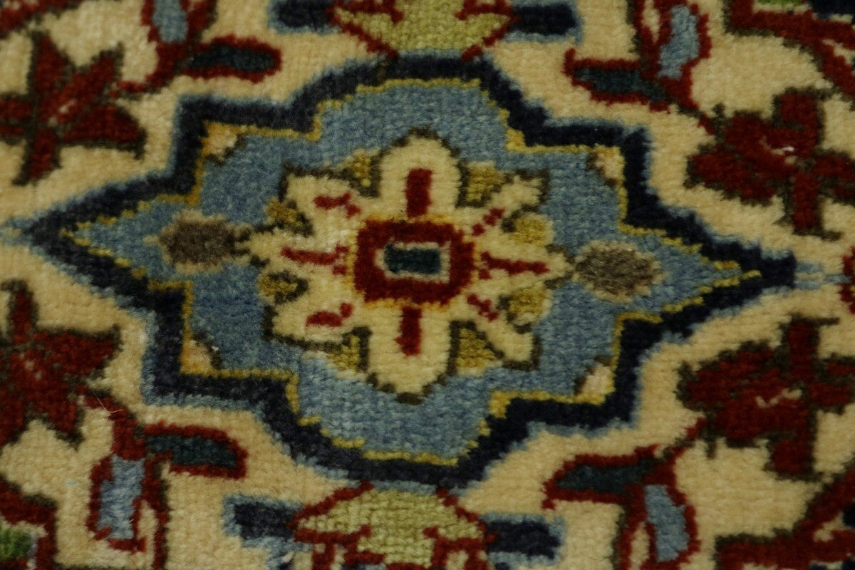 Handmade Classic Vintage Traditional Wool Rug