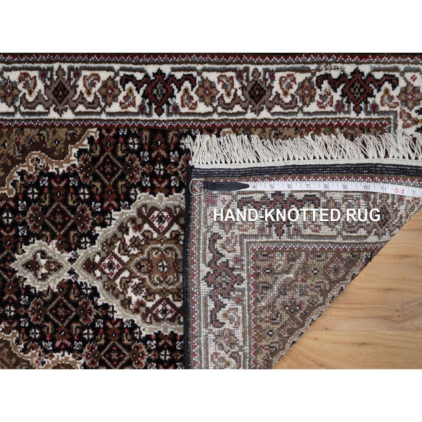 2'X3' Black Tebraz Mahi With Medallion Design Wool Hand Knotted Small Rug
