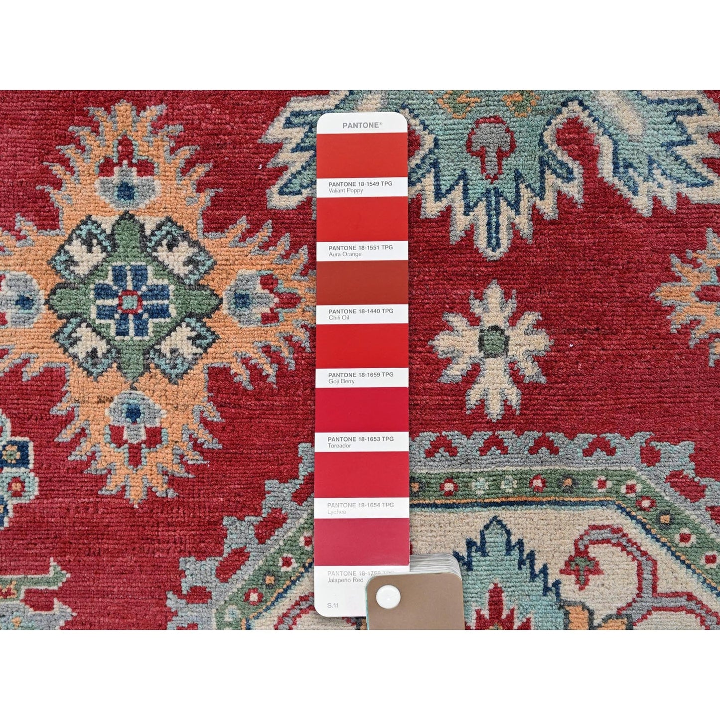 4'10"X6'10" Red Kazak With Tribal Motif Hand Knotted Soft Wool Oriental Rug