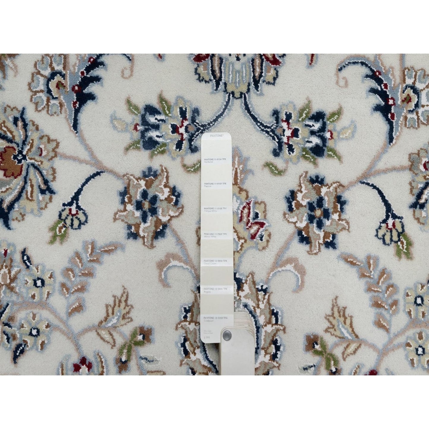 8'7"X12' Ivory Wool And Silk Nain Medallion Design Hand Knotted Rug