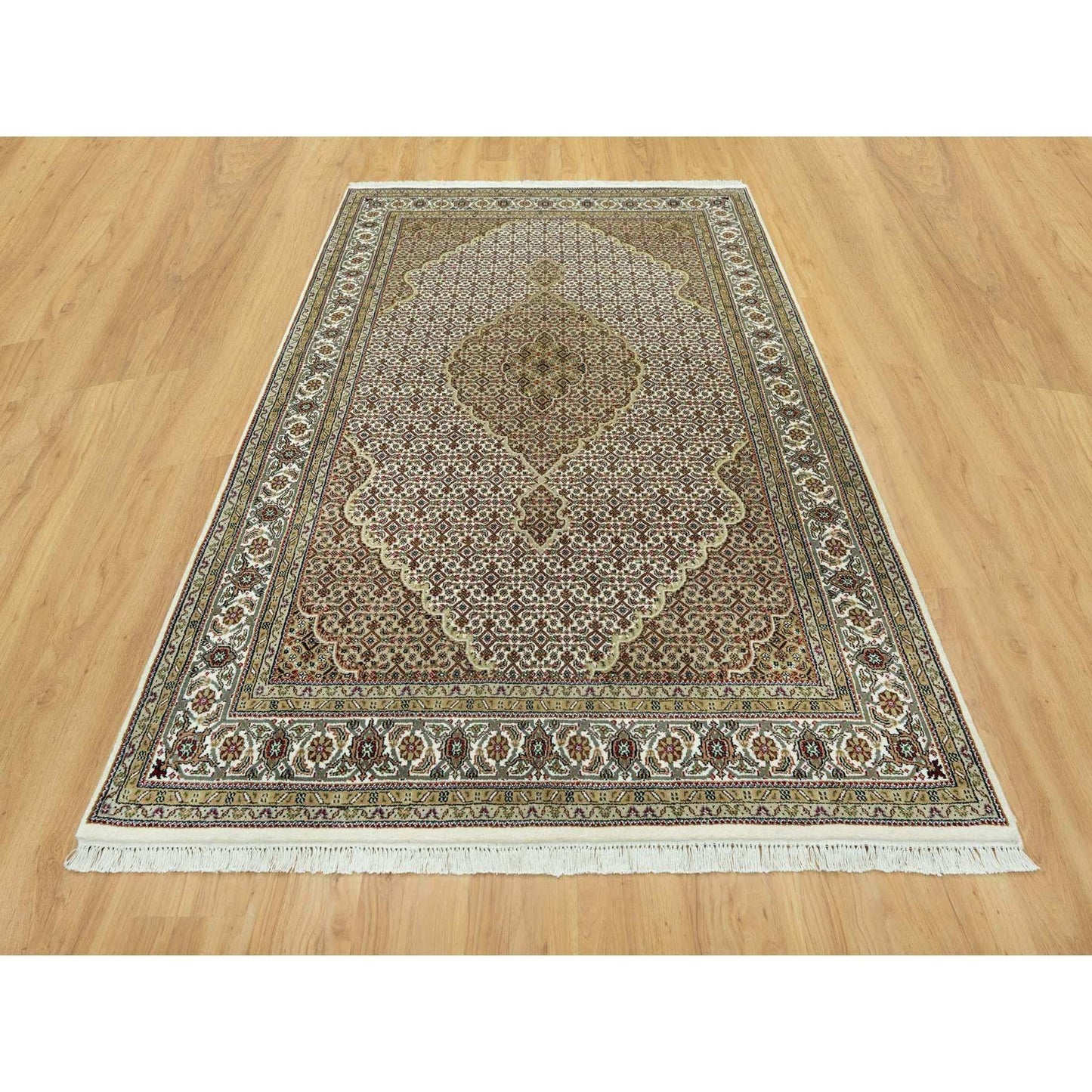 5'10"X9'2" Silky White Wool Tebraz Mahi Design Hand Knotted Oriental Rug