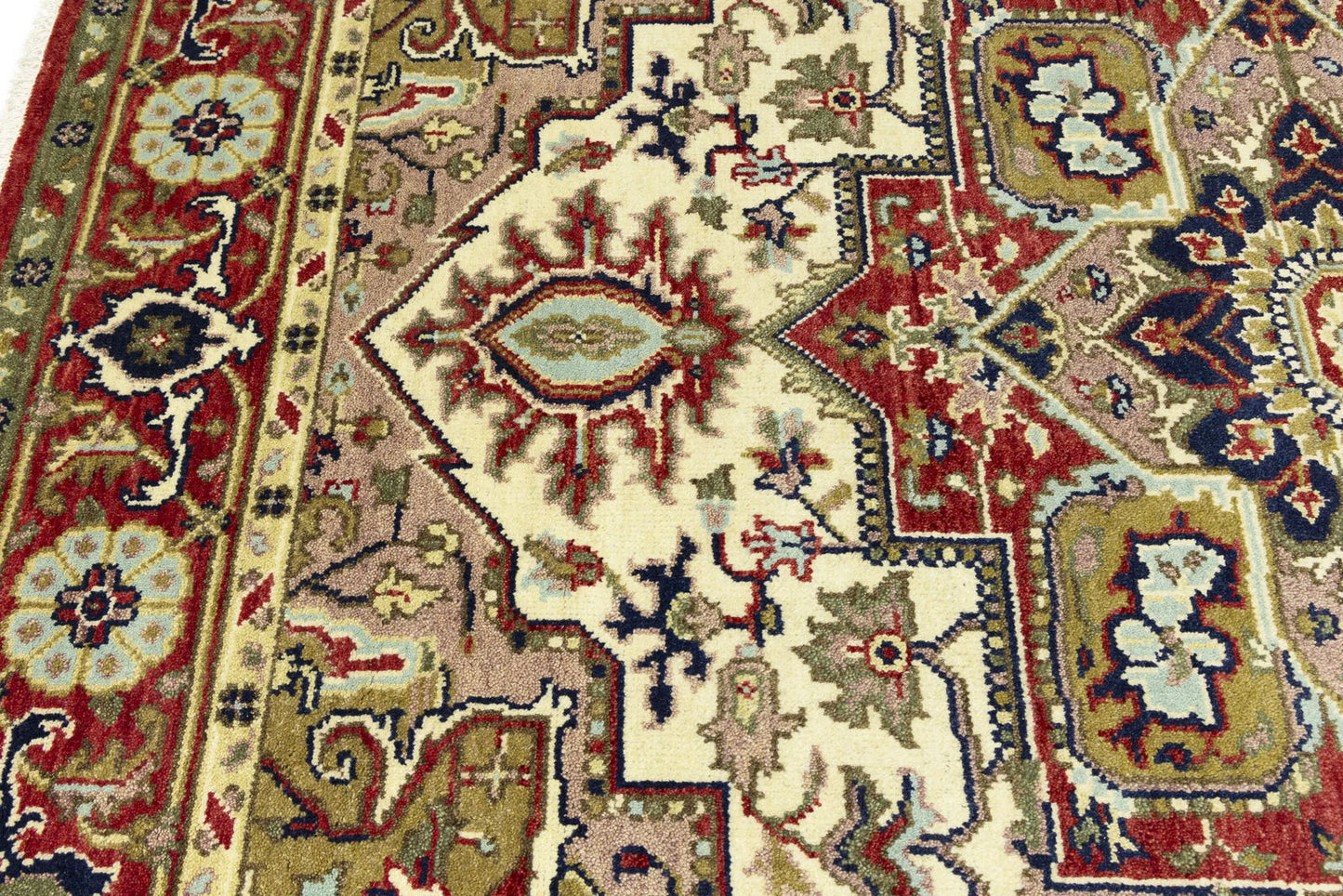 Handmade Scarlet Red Traditional Wool Heriz