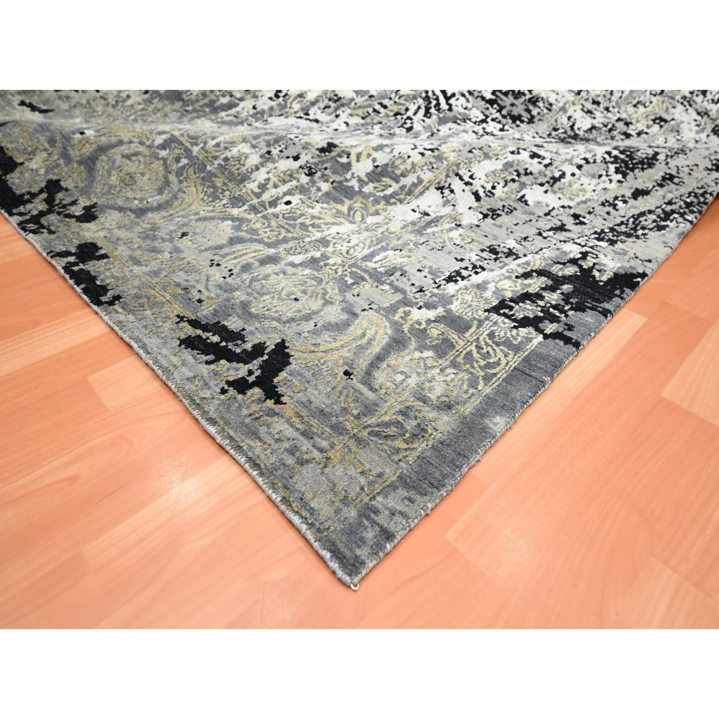9'X12'2" Gray Erased Zoroastrian Design Wool And Silk Hand Knotted Rug