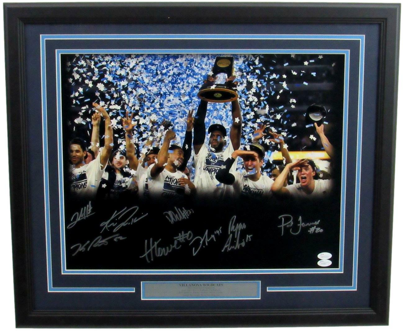 2016 Villanova National Champs 16X20 Photo Signed