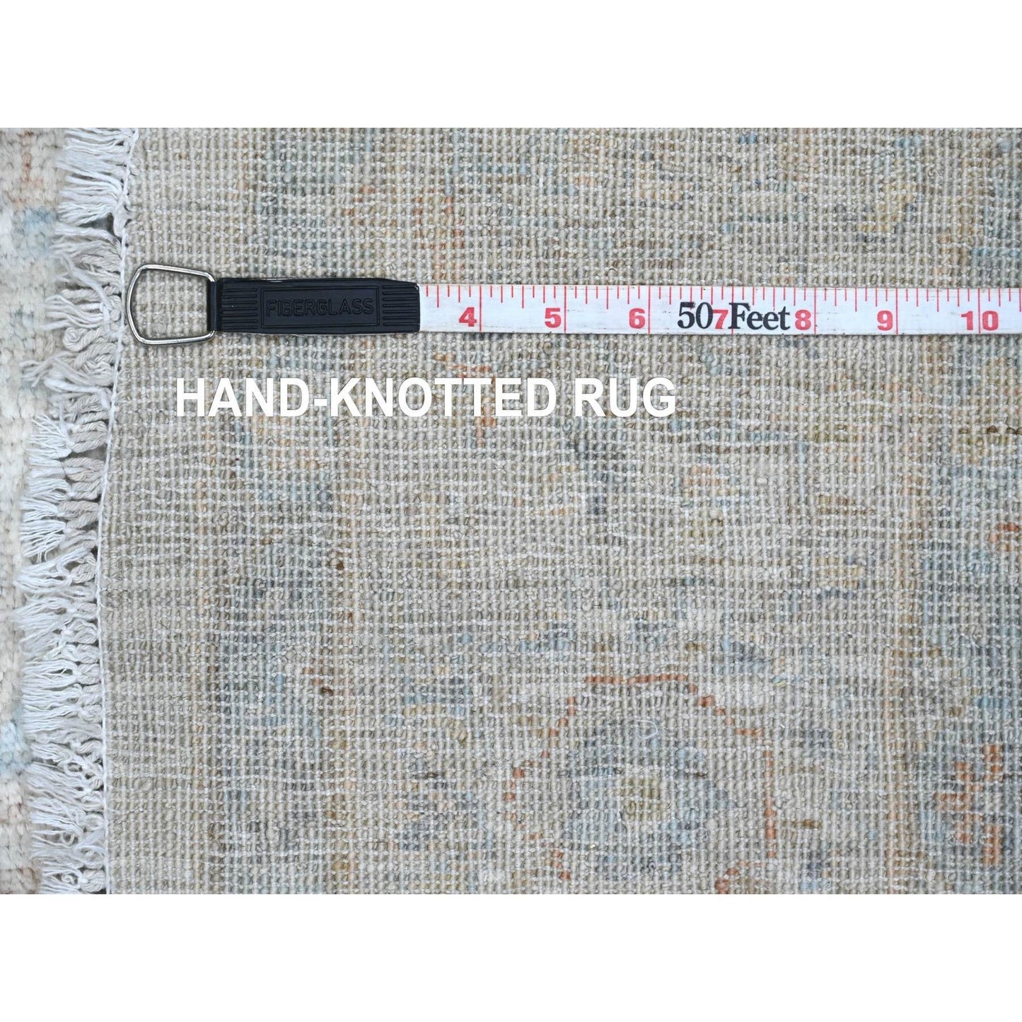 5'9"X5'9" Ivory Heris All Over Design Pure Wool Hand Knotted Round Rug