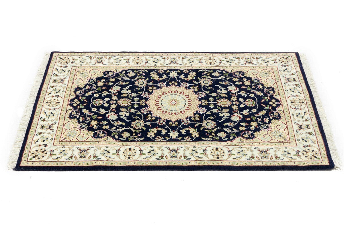 Indo-Nain Oriental Rug Floral Medallion Bedroom