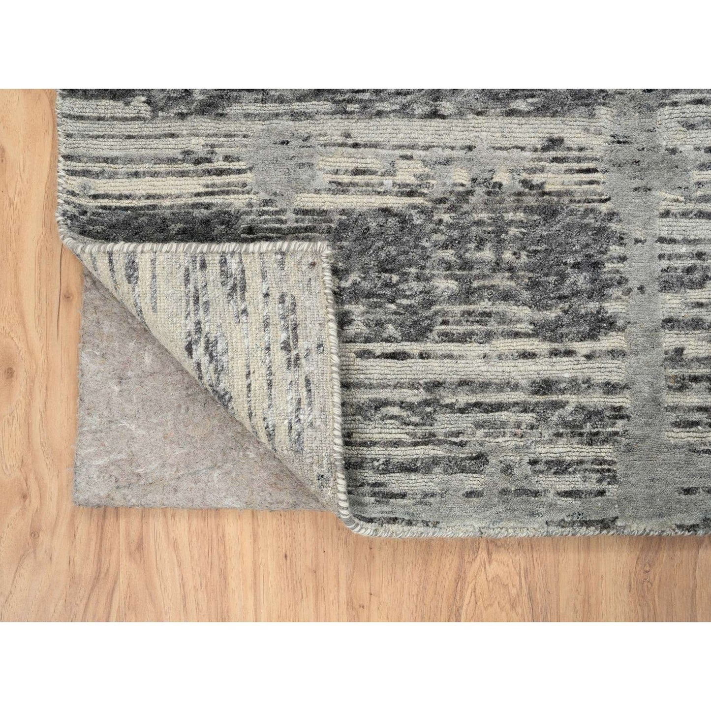 4'X6'1" Light Gray Modern Design Natural Wool Hand Knotted Rug