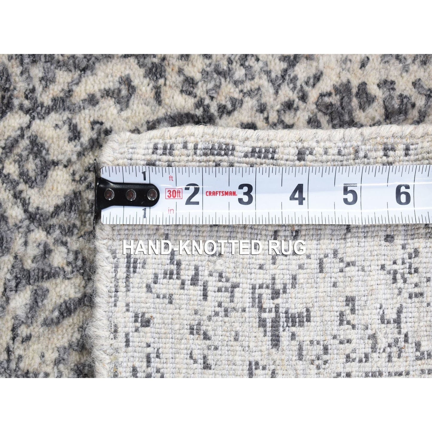 2'5"X12' Gray Transitional Jacquard Loomed Wool And Silk Runner Rug