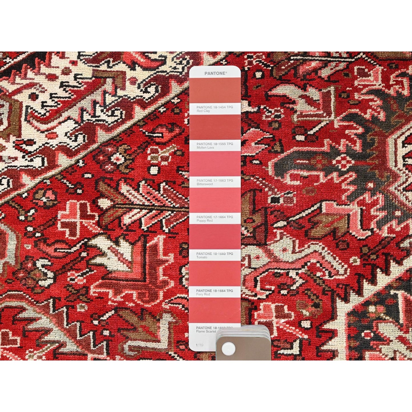7'9"X10'10" Red Pure Wool Hand Knotted Vintage Zoroastrian Heris Rug