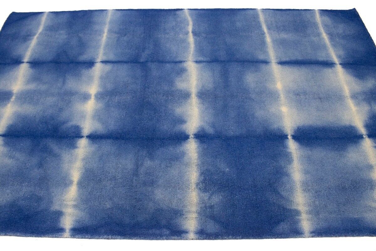 Tie-Dye Design Navy Blue Hand-Tufted Plush 5X8