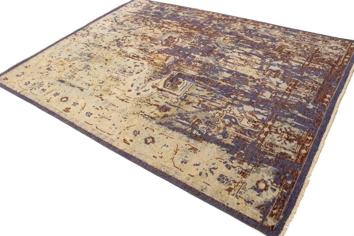Distressed Floral Heriz Serapi Oriental Rug