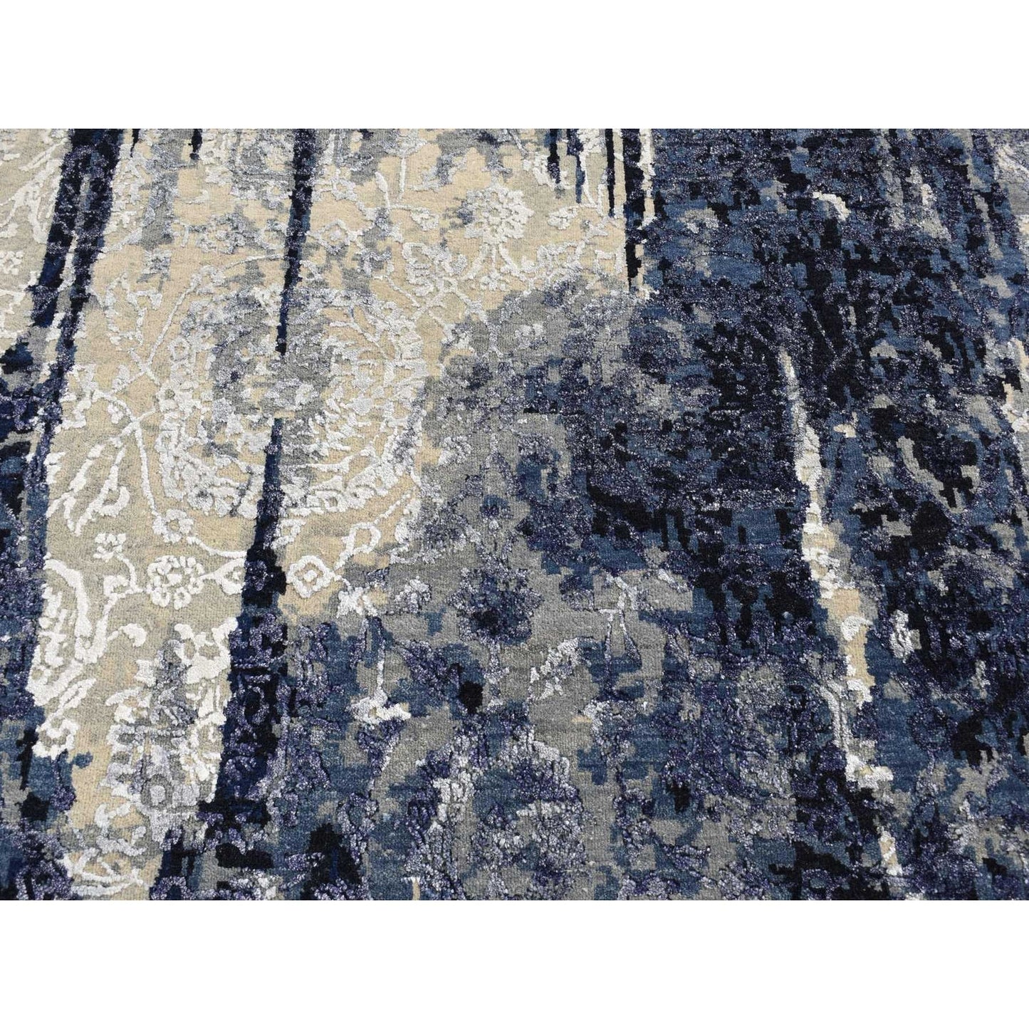 8'X9'9" Gray Wool And Silk Transitional Design Hand Knotted Oriental Rug