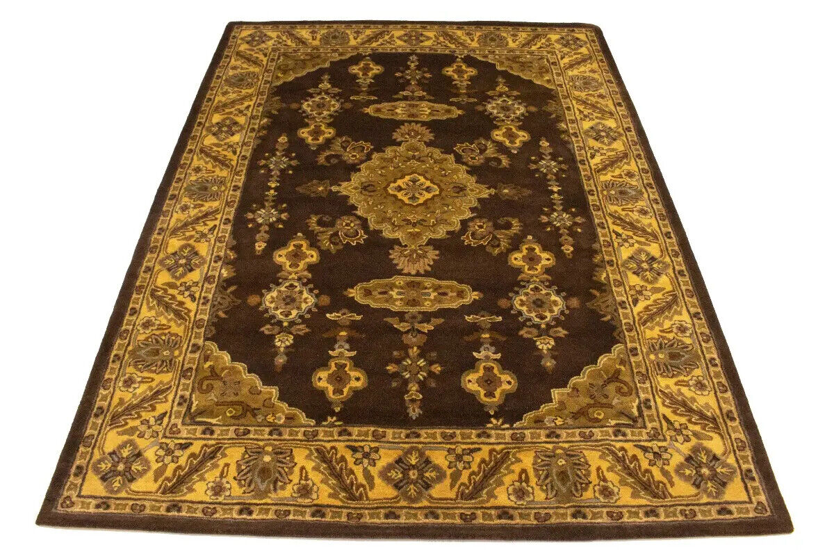 Hand-Tufted Dark Brown Classic Floral Rug