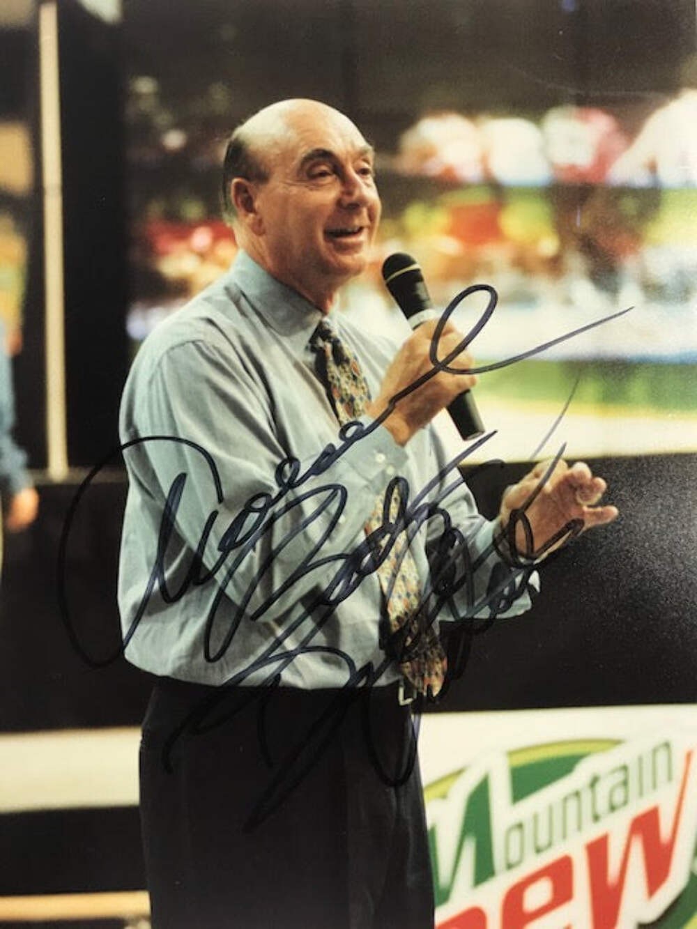 Photo Dick Vitale Autographed 8x10 Basketball