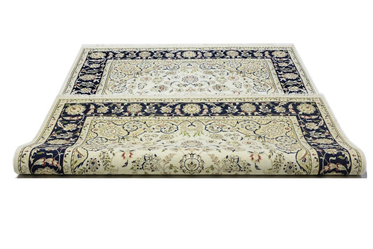 Hand-Knotted Indo-Nain Floral Medallion Rug