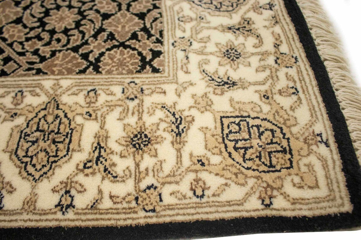 Oriental Rug Extra Fine Herati Floral Classic