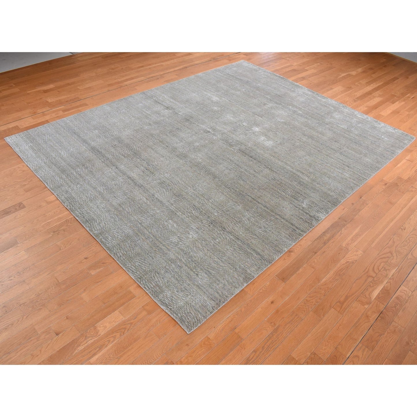9'X12' Green Tone On Tone Leaf Design Silk With Wool Hand Knotted Rug