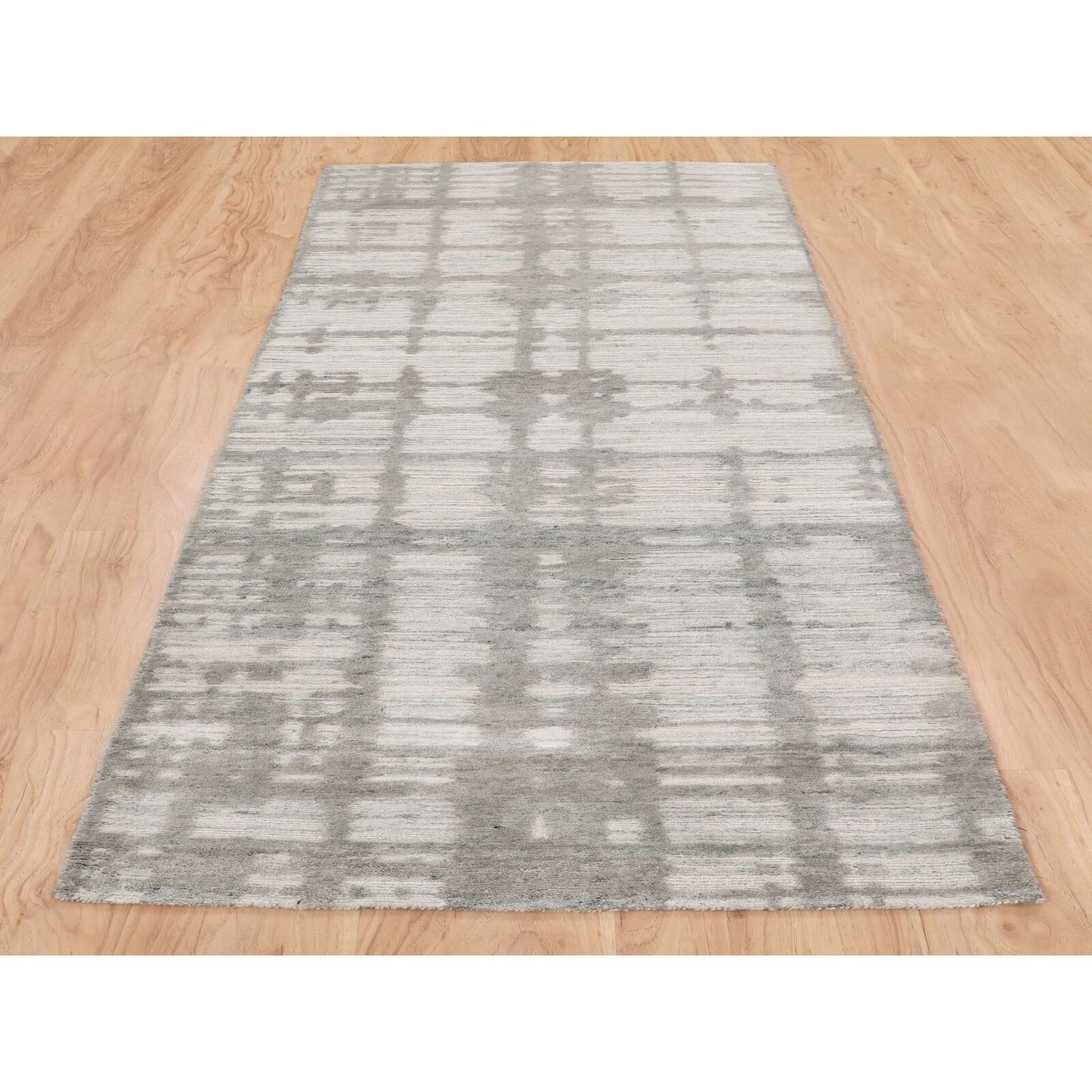 2'6"X8' Hand Spun Undyed Natural Wool Modern Hand Knotted Runner Rug