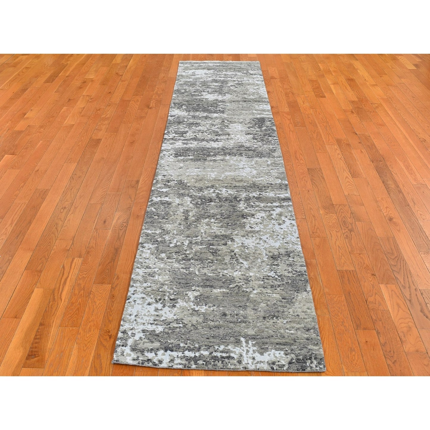 2'6"X12' Wool Denser Weave Abstract Design Hand Knotted Rug