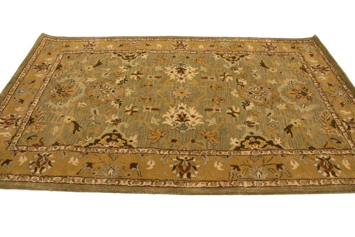 Traditional Hand-Tufted Oriental Rug Floral