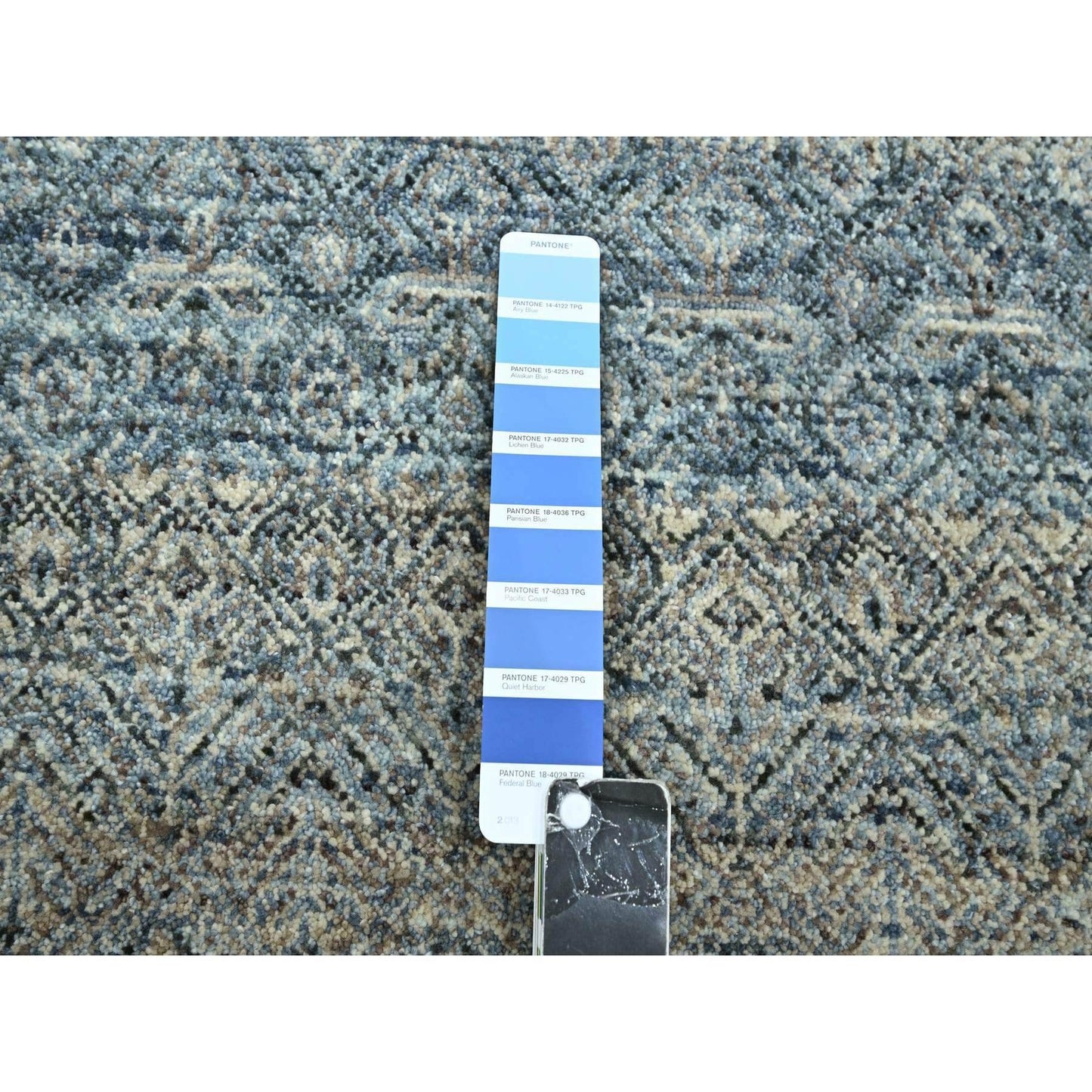 9'X12'2" Gray Kohinoor Small Repetitive Design Soft Wool Hand Knotted Rug