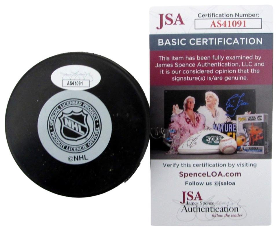 Bobby Orr Hof Signed/Auto Hockey Puck Boston