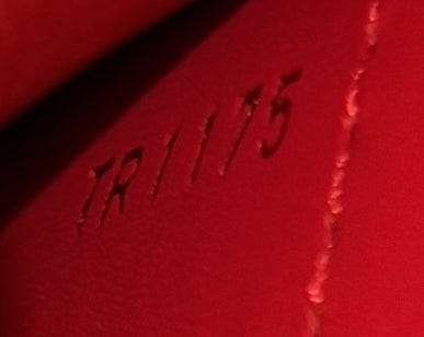 Louis Vuitton Chain Louise Clutch Leather Mm