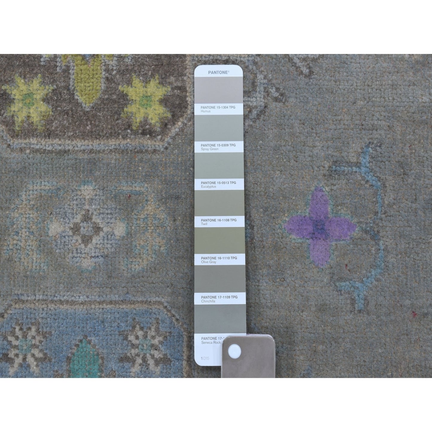5'X6'6" Colorful Gray Fusion Kazak Pure Wool Hand Knotted Oriental Rug